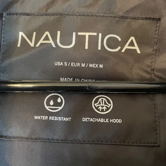 🩷NWOT Nautica Women’s Black Puffer Jacket with Hood and Faux Fur trim. size S - Picture 3 of 8